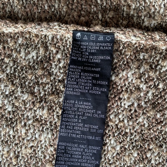 Harley Davidson cardigan, tan with gold threads excellent condition. - Picture 8 of 8